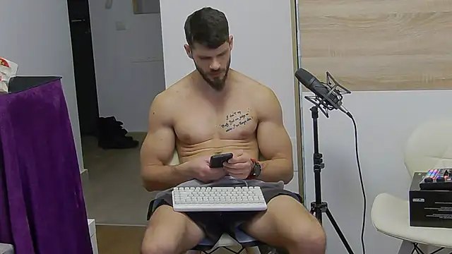 MauroTwin online show from 02/07/25, 05:51