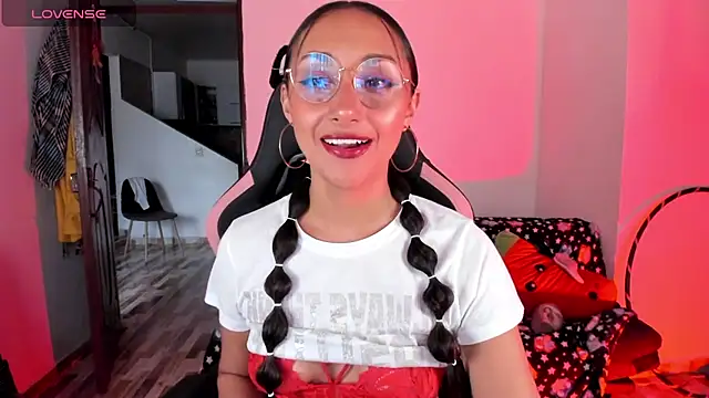 adrena 10 online show from 02/15/26, 09:44