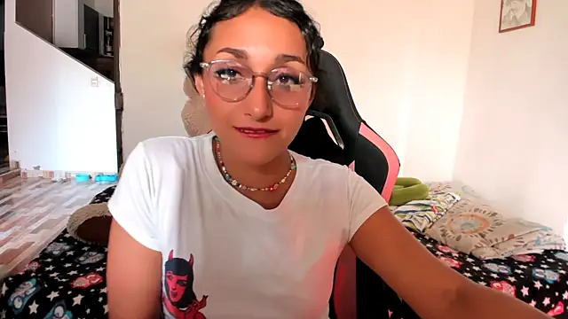 Snapshot of adrena_10 chatting on 07/10/26, 10:01 adrena 10 online show from 07/10/26, 10:01