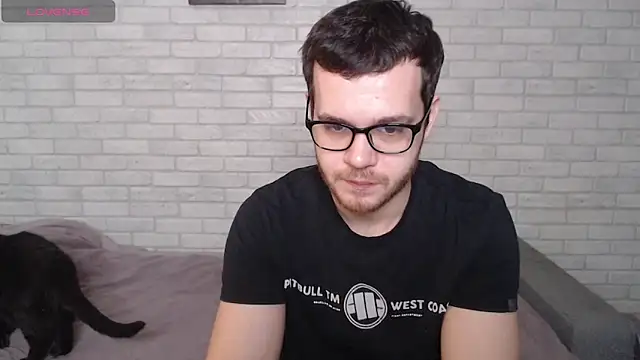 Snapshot of Alexxx_horny chatting on 02/16/26, 08:10 Alexxx horny online show from 02/16/26, 08:10