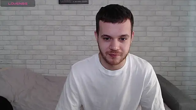 Snapshot of Alexxx_horny chatting on 03/21/26, 07:57 Alexxx horny online show from 03/21/26, 07:57