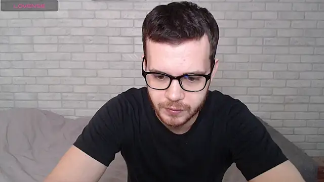 Snapshot of Alexxx_horny chatting on 03/25/26, 07:47 Alexxx horny online show from 03/25/26, 07:47