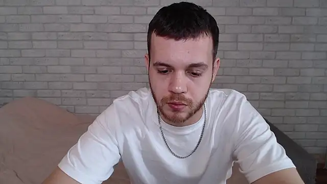 Snapshot of Alexxx_horny chatting on 04/08/26, 09:42 Alexxx horny online show from 04/08/26, 09:42