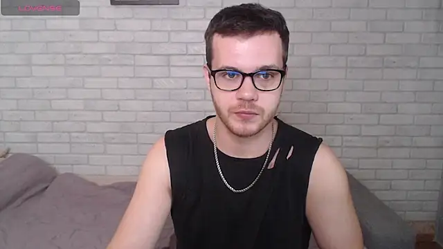 Snapshot of Alexxx_horny chatting on 05/07/26, 10:53 Alexxx horny online show from 05/07/26, 10:53