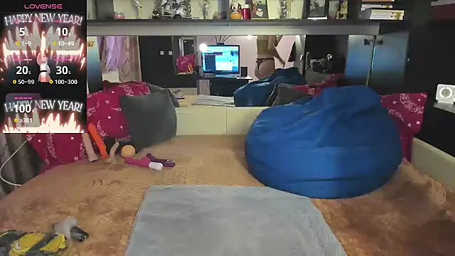 FoxyDom699 online show from 03/10/25, 09:32