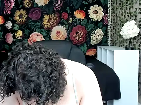 Exotic-Melons online show from 06/21/26, 10:01