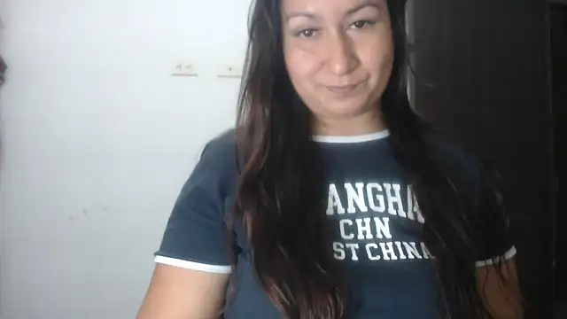 Snapshot of isabella_bigass chatting on 04/07/26, 02:06 isabella bigass online show from 04/07/26, 02:06