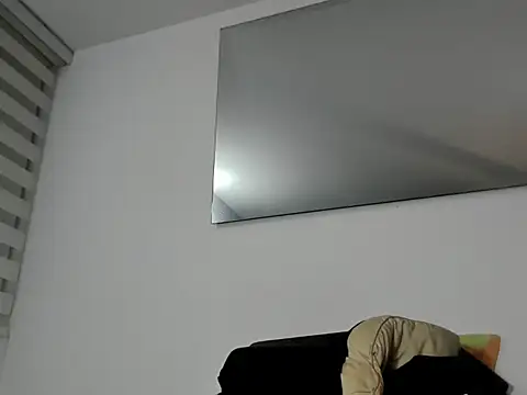 Snapshot of foxy-porn1 chatting on 02/22/25, 01:33 foxy-porn1 online show from 02/22/25, 01:33