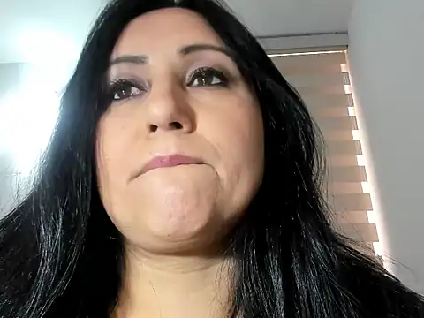 Snapshot of foxy-porn1 chatting on 09/21/25, 05:47 foxy-porn1 online show from 09/21/25, 05:47