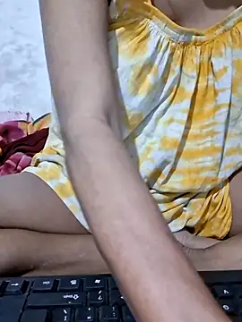 Snapshot of preya6 chatting on 12/20/25, 10:17 preya6 online show from 12/20/25, 10:17