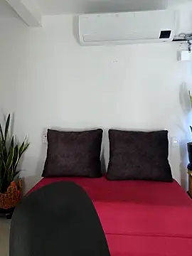 YOURSDEBORA online show from 11/29/25, 07:28