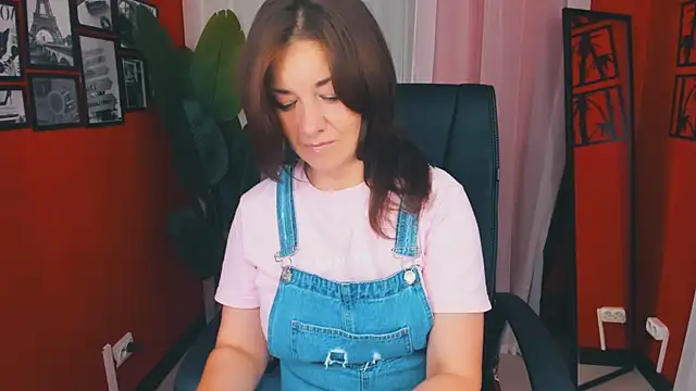 AnaMills online show from 09/11/25, 03:01