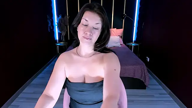 Snapshot of AnaMills chatting on 02/03/26, 10:31 AnaMills online show from 02/03/26, 10:31