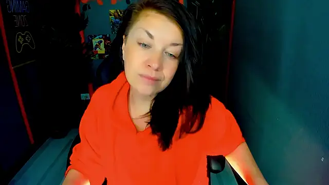 Snapshot of AnaMills chatting on 02/12/26, 10:10 AnaMills online show from 02/12/26, 10:10