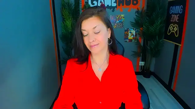 Snapshot of AnaMills chatting on 04/01/26, 10:05 AnaMills online show from 04/01/26, 10:05