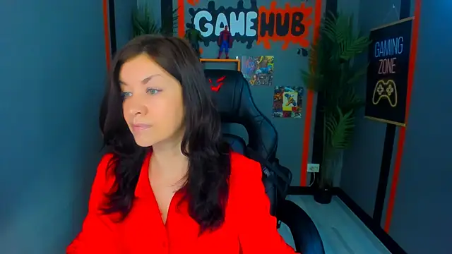 Snapshot of AnaMills chatting on 04/16/26, 10:16 AnaMills online show from 04/16/26, 10:16