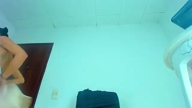 Snapshot of SEXYBABYGIRLTS chatting on 02/20/25, 10:59 SEXYBABYGIRLTS online show from 02/20/25, 10:59