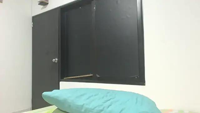 camilahot23 online show from 12/03/25, 12:07