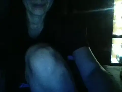 Snapshot of Katesweetkate chatting on 01/04/25, 10:45 Katesweetkate online show from 01/04/25, 10:45