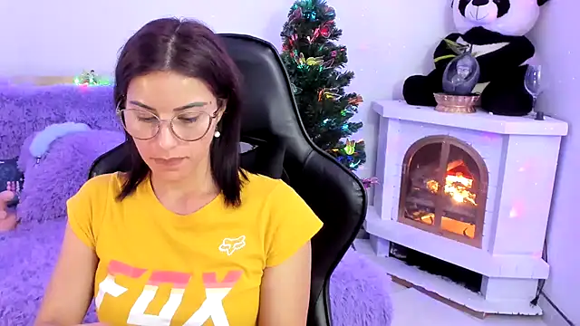 Arenne rouse online show from 12/28/24, 02:11