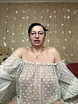 Snapshot of Amberhotqueen chatting on 02/02/26, 08:46 Amberhotqueen online show from 02/02/26, 08:46