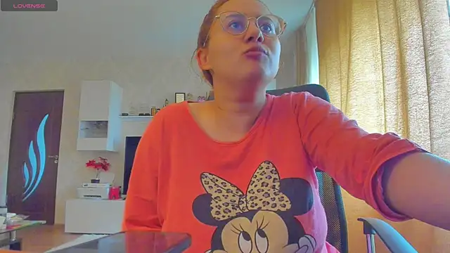 hot evil queen online show from 10/13/25, 07:19