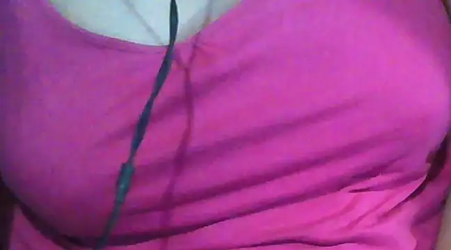 Snapshot of giga-bite chatting on 03/15/25, 06:21 giga-bite online show from 03/15/25, 06:21