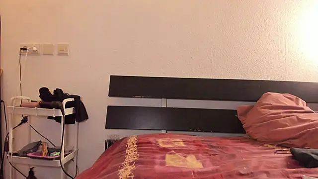 fantasydollx online show from 12/14/24, 04:52