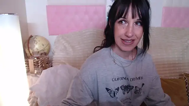 -carla- online show from 05/17/26, 06:00