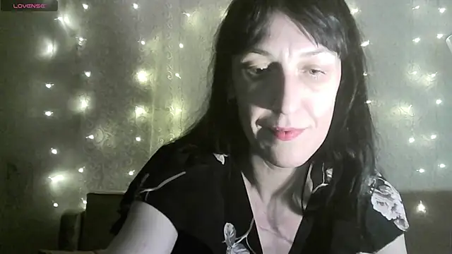 MarieODahliaS online show from 11/18/25, 11:36