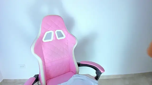 MeganWhite3 online show from 01/23/25, 04:19