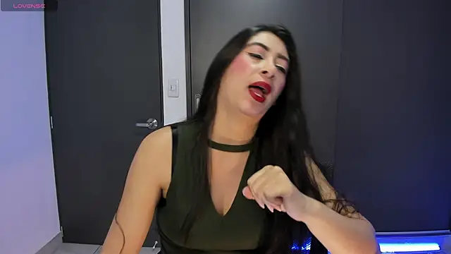 MeganWhite3 online show from 11/02/25, 03:53