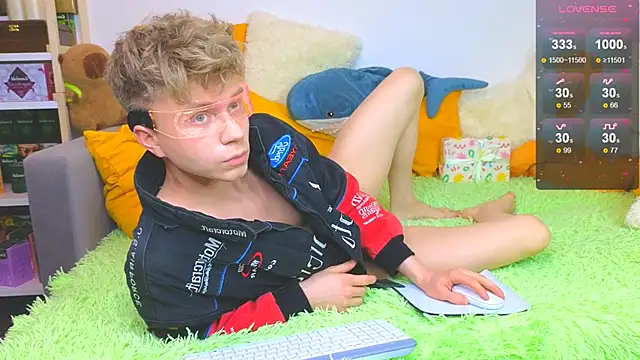 LandelRay online show from 03/19/26, 06:45