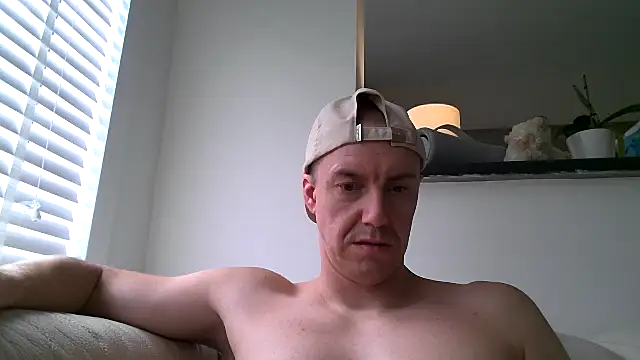 ploki2180 online show from 10/05/25, 01:09