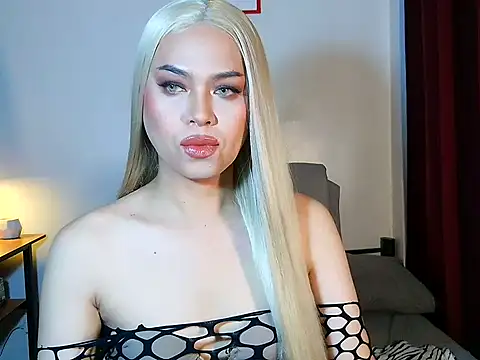 MistressLuna1 online show from 04/28/26, 06:13
