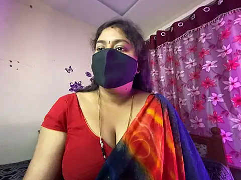 Snapshot of Love_4Sex chatting on 04/21/26, 02:51 Love 4Sex online show from 04/21/26, 02:51