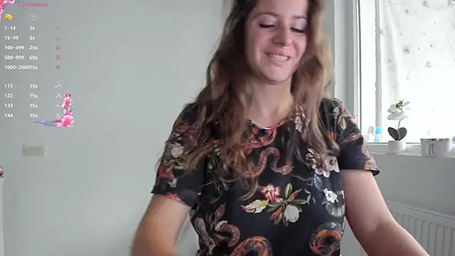 Snapshot of DiamondKay chatting on 11/06/25, 07:31 DiamondKay online show from 11/06/25, 07:31