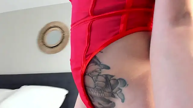 Snapshot of mazekyn chatting on 10/10/25, 10:53 mazekyn online show from 10/10/25, 10:53