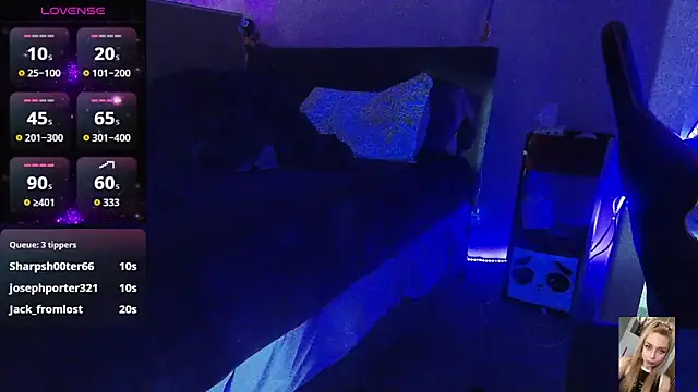 Blondiewithanass online show from 12/23/25, 04:10