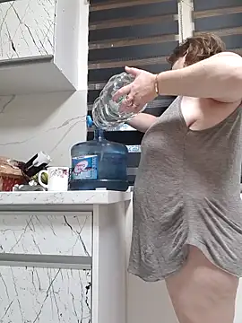 cindybbwsquirt online show from 09/19/25, 04:14