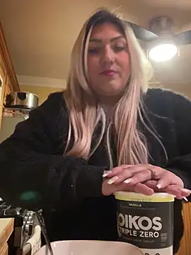 LittleMissEeve online show from 11/29/25, 11:52