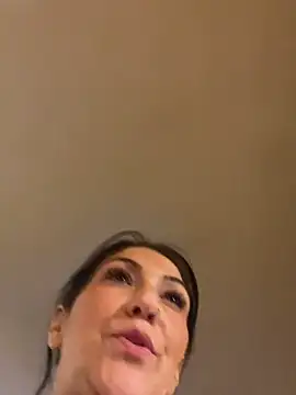 LittleMissEeve online show from 05/20/26, 04:07