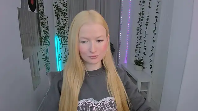 Snapshot of Laly_Peach chatting on 02/06/26, 07:12 Laly Peach online show from 02/06/26, 07:12