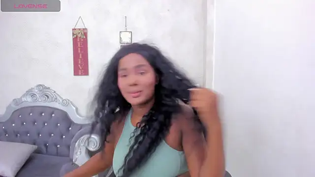 katherin cruz  online show from 11/07/25, 06:41