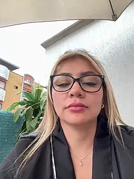 Snapshot of DIANITA_1988 chatting on 01/28/25, 07:42 DIANITA 1988 online show from 01/28/25, 07:42