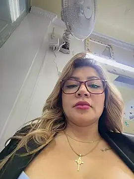 DIANITA 1988 online show from 04/13/26, 02:00