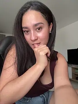 Nina lovi online show from 03/19/26, 07:51