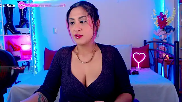 Snapshot of Annie_p chatting on 05/08/26, 11:54 Annie p online show from 05/08/26, 11:54