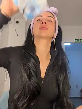 MeganHopeX online show from 12/05/24, 05:48