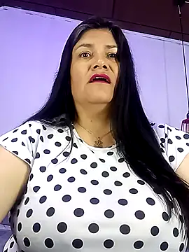 salomexlove 20 online show from 09/17/25, 11:45